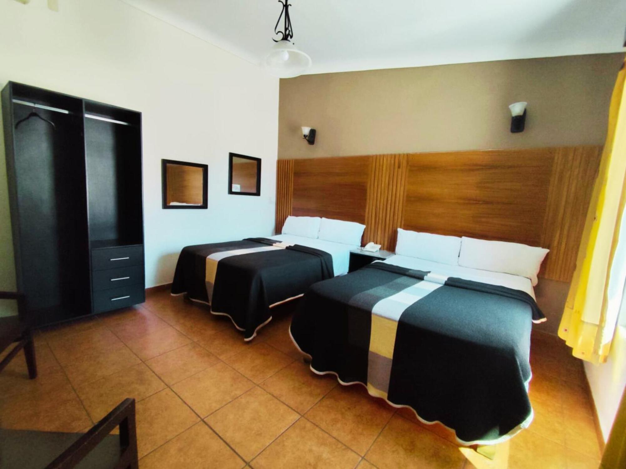 Hotel Aquiles Guadalajara Quarto foto